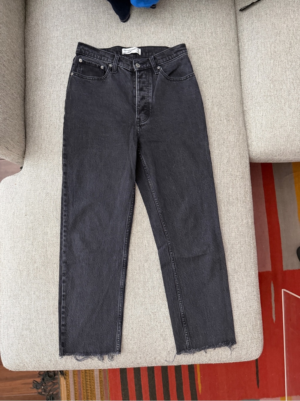 Abercrombie & Fitch the Dad high rise Raw Hem